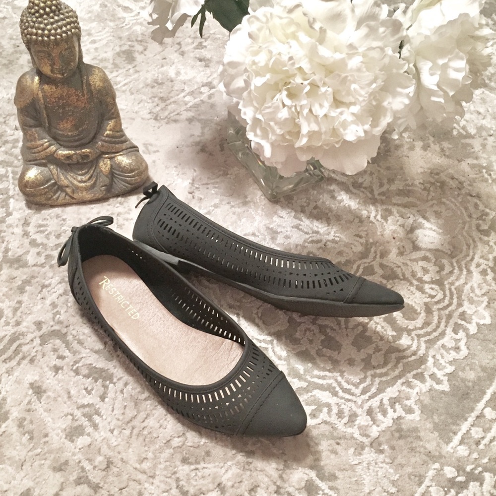 Restricted Black Laser-Cut Pointed Toe Flats